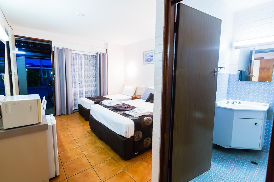 Affordable Accommodation Gladstone Exterior photo